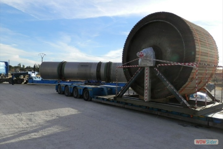 SPAIN - Papellera del Centro Navalcarnero - Yankee Cylinder and Fiber pulper drum secured for transport